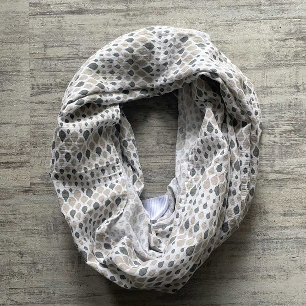 NWOT nursing scarf